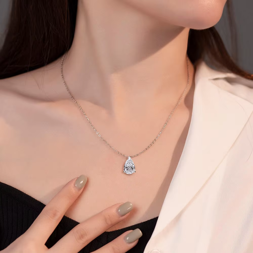 4CT Pear Cut D VVS1 Moissanite Pendant Necklace for Women 925 Sterling Silver Plated 18K White Gold Waterdrop Neck Chain Jewelry
